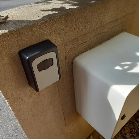 Appartement A 15 Minutes De Hyeres Et Ses Plages Sollies-Ville Exterior foto